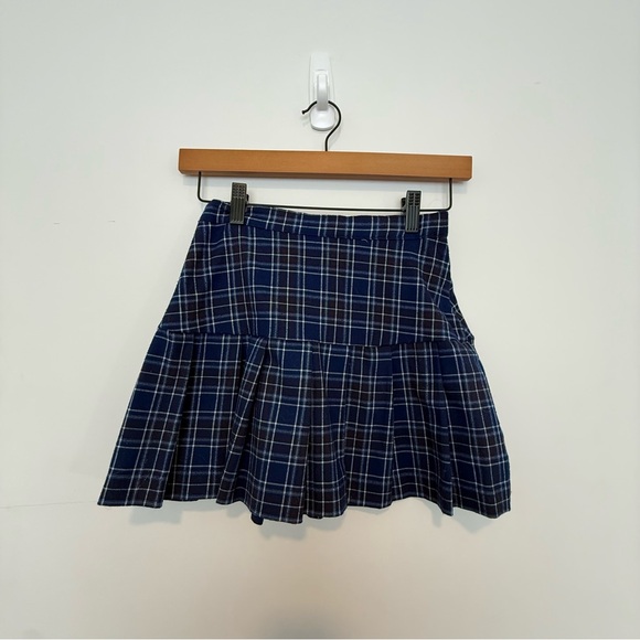 H&M Other - H&M Navy Plaid Mini Skirt size 9/10